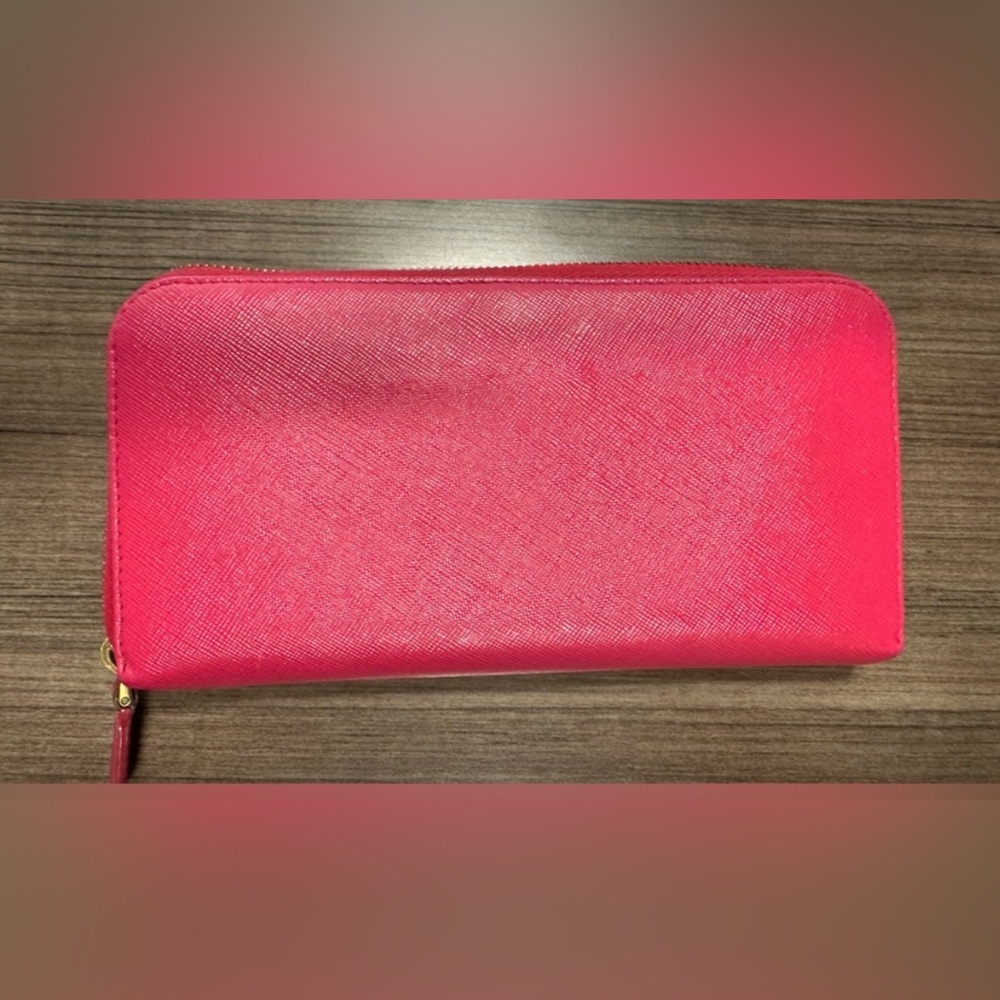 Authentic Prada Saffiano Pink Leather Bow Zip Around Wallet - Picture 2 of 11